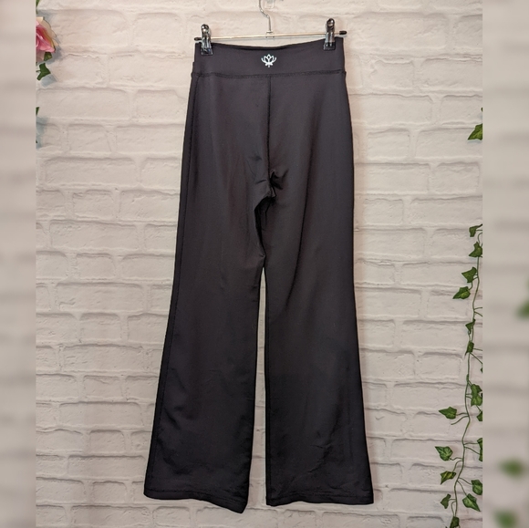 Lotus High Waisted Pants - Picture 3 of 6
